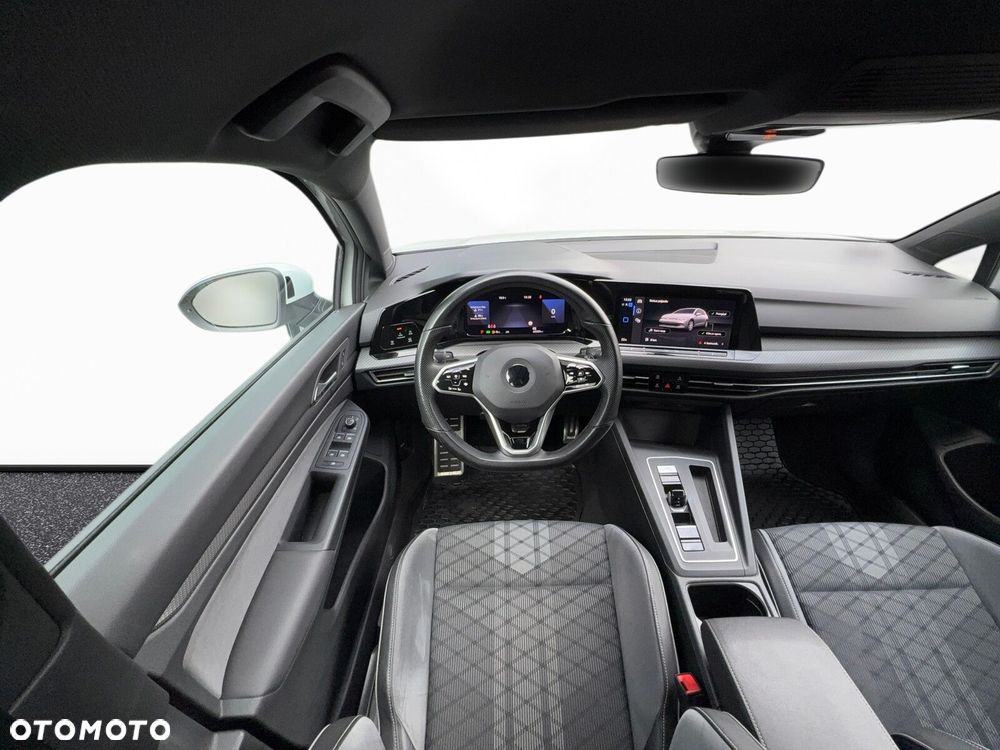 Volkswagen Golf - 16