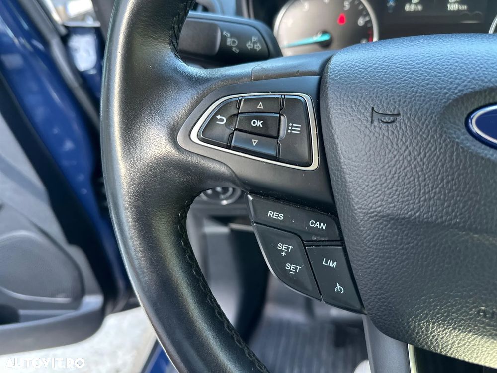 Ford EcoSport - 19