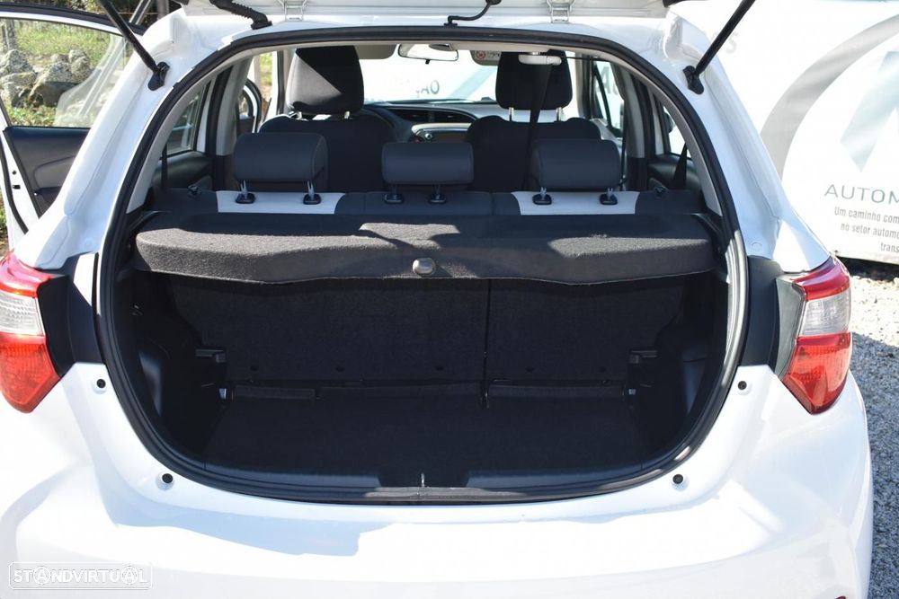 Toyota Yaris 1.4 D-4D Comfort+P.Style - 14