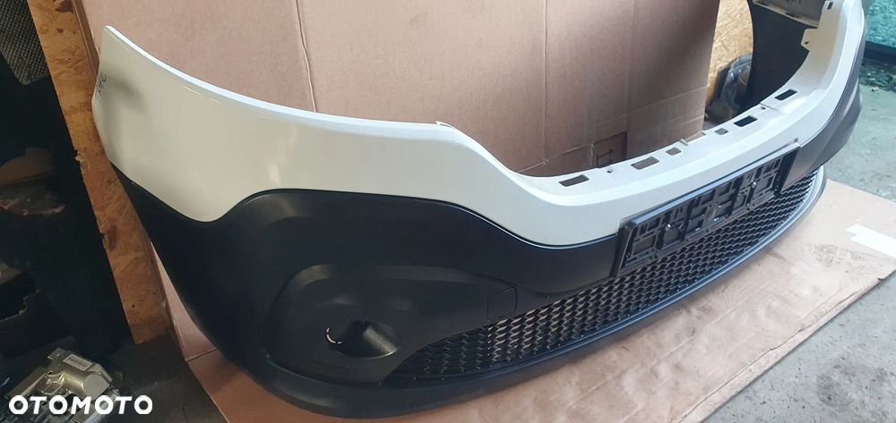 Zderzak przód przedni Renault Trafic III Lift - 2