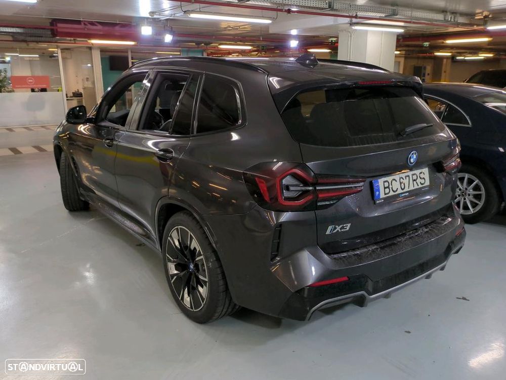 BMW iX3 M Sport Impressive - 3