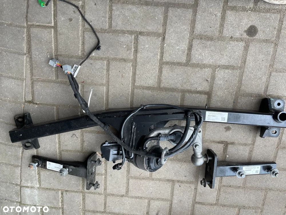 Hak holowniczy elektryczny Volvo  XC 40 II  32270801 - 1