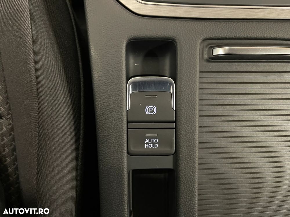 Volkswagen Passat 1.5 TSI ACT Trendline - 23