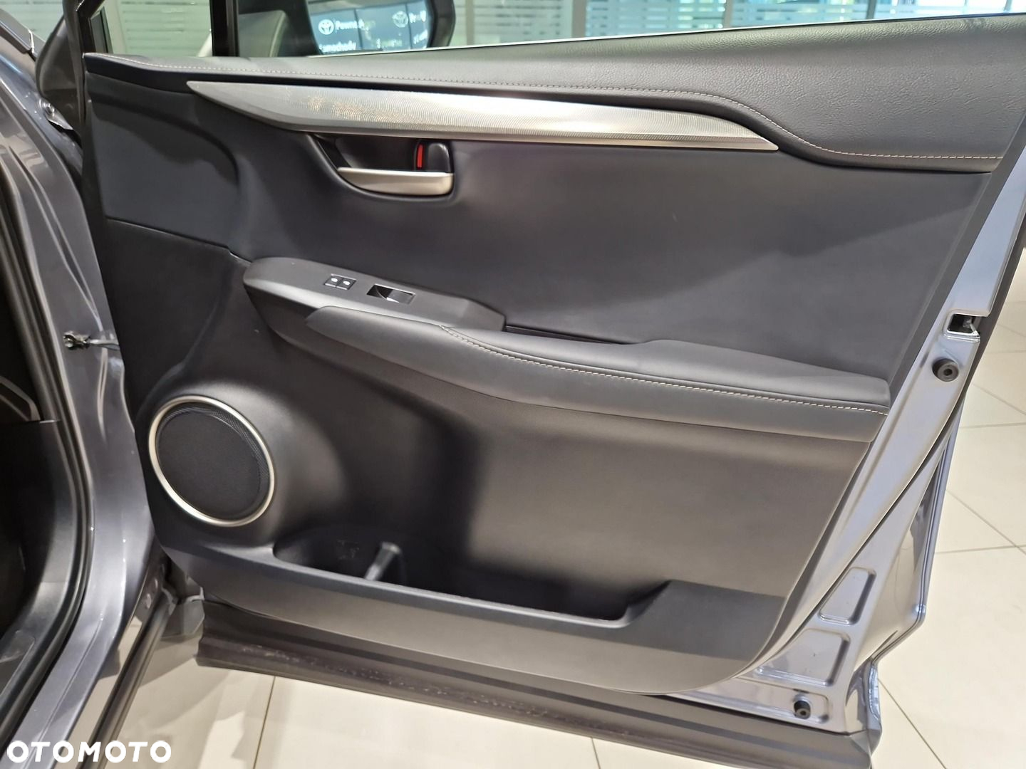Lexus NX 200t Elite AWD - 11