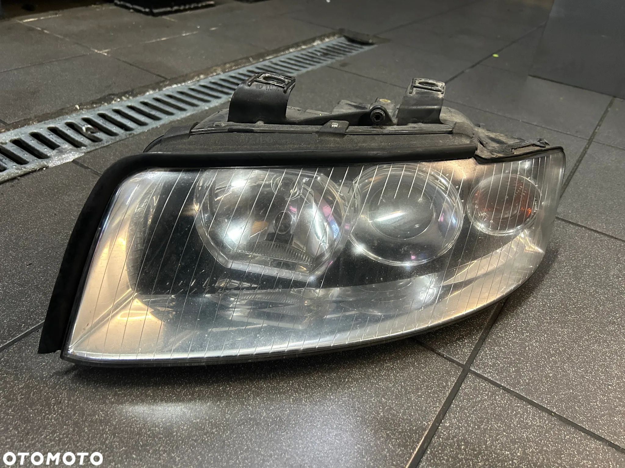 LAMPA LEWA PRZEDNIA LEWY PRZÓD  AUDI A4 B6 XENON ..KK'' CAŁA WYSYŁKA !!! - 1