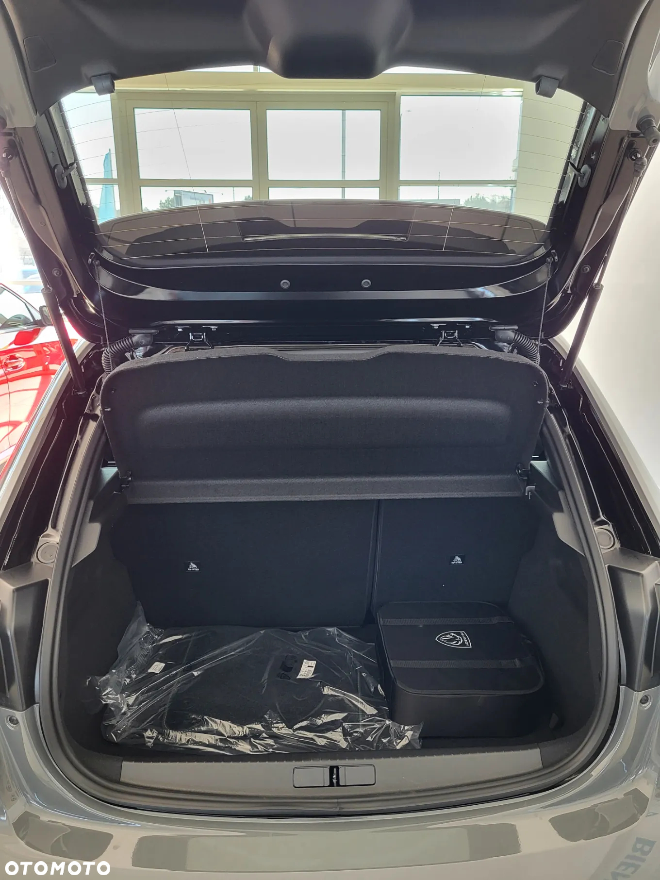 Peugeot 208 e-208 46.3kWh GT - 7