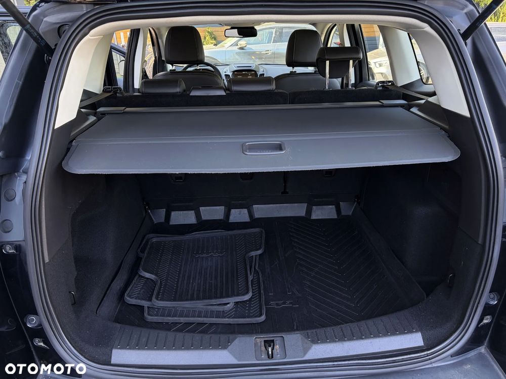 Ford Kuga 2.0 TDCi FWD Titanium - 35