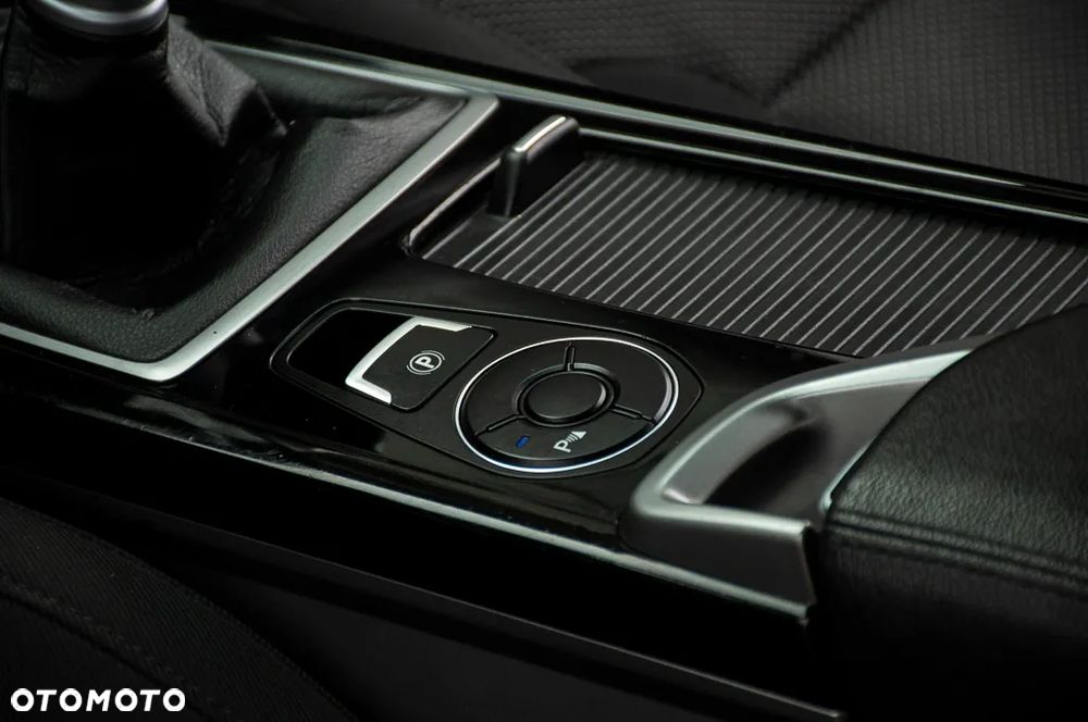 Hyundai i40 2.0 Premium - 24