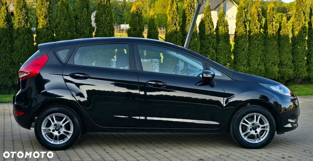 Ford Fiesta 1.4 Champions Edition - 12