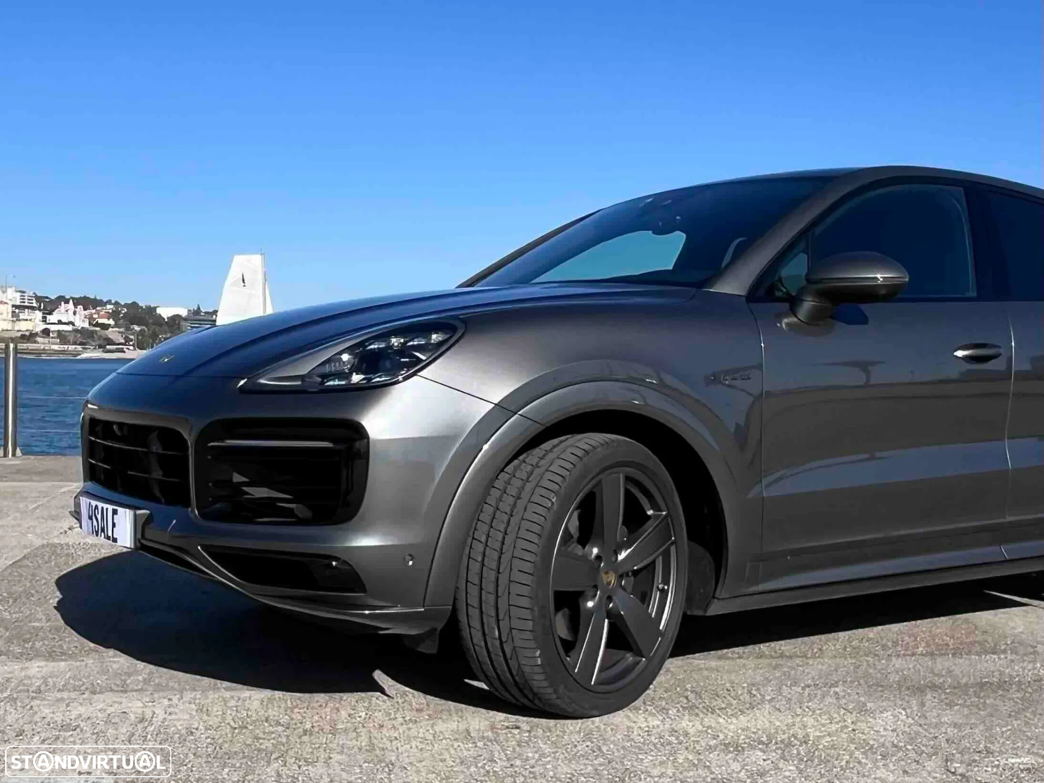 Porsche Cayenne Coupé E-Hybrid - 32