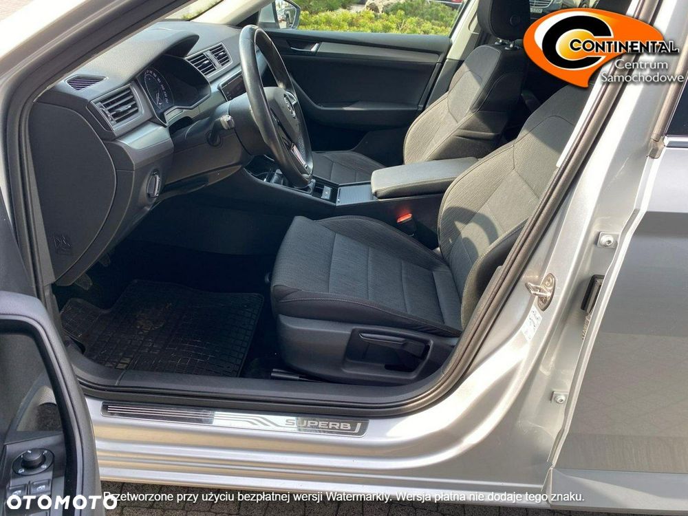 Skoda Superb 2.0 TDI Ambition - 6