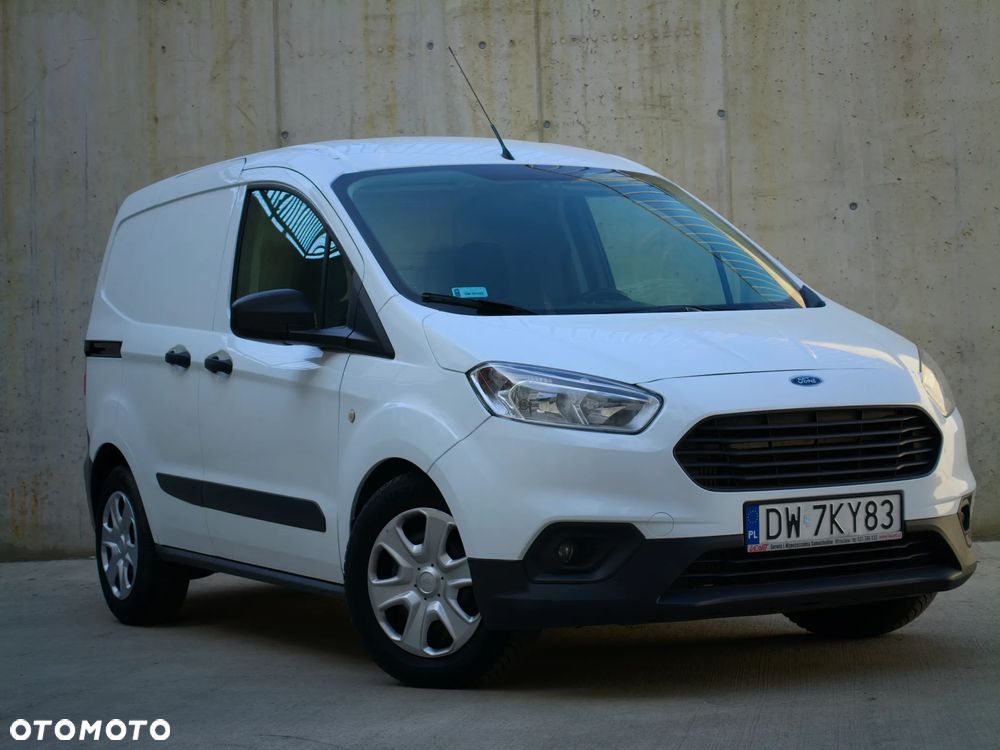 Ford Transit Courier - 2