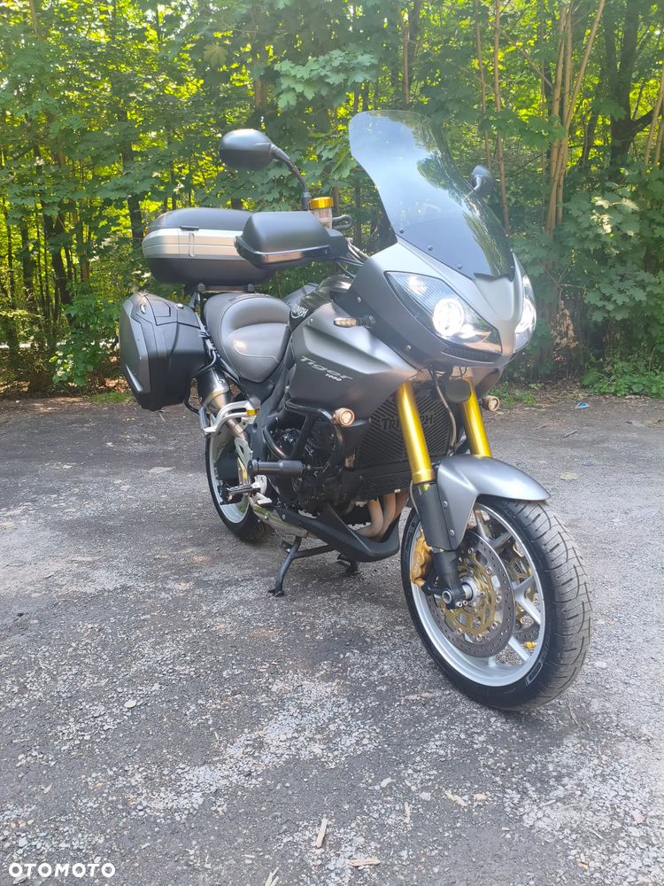Triumph Tiger - 9