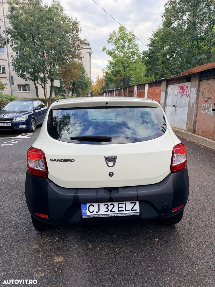 Dacia Sandero - 5