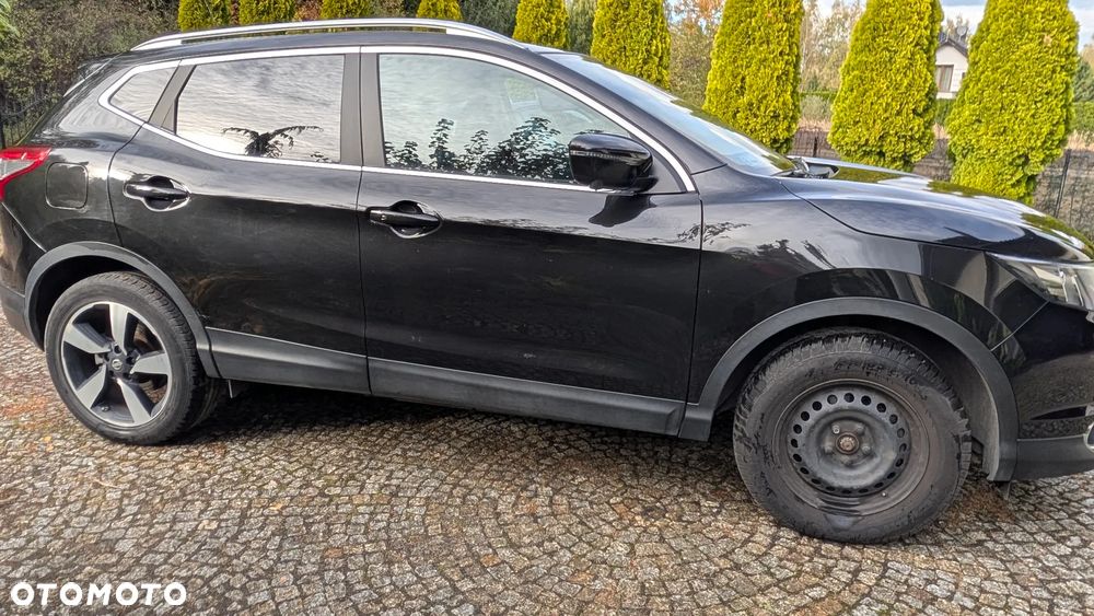 Nissan Qashqai 1.2 DIG-T N-Connecta EU6 - 3