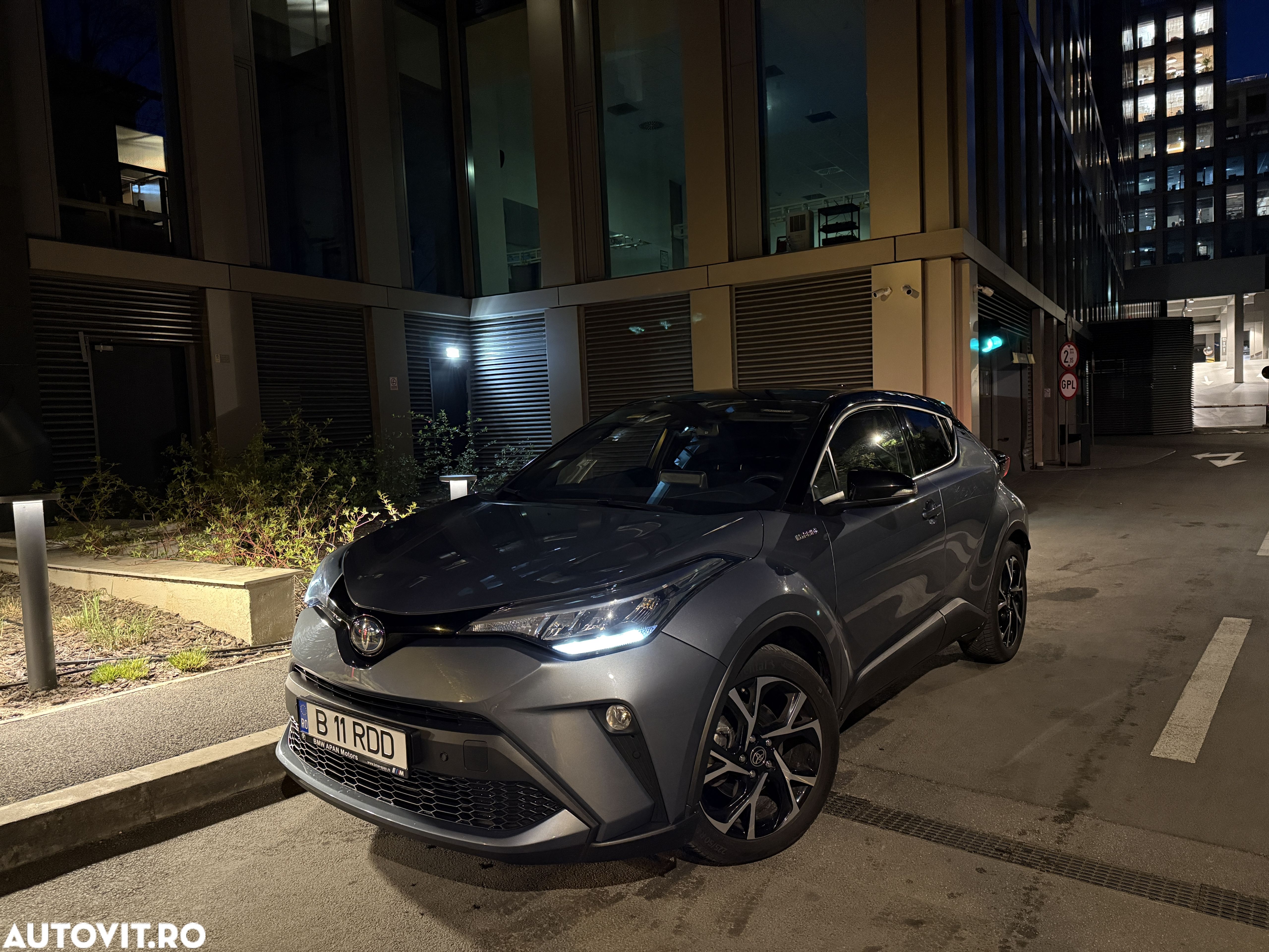 Toyota C-HR 2.0 Hybrid Style Selection - 1