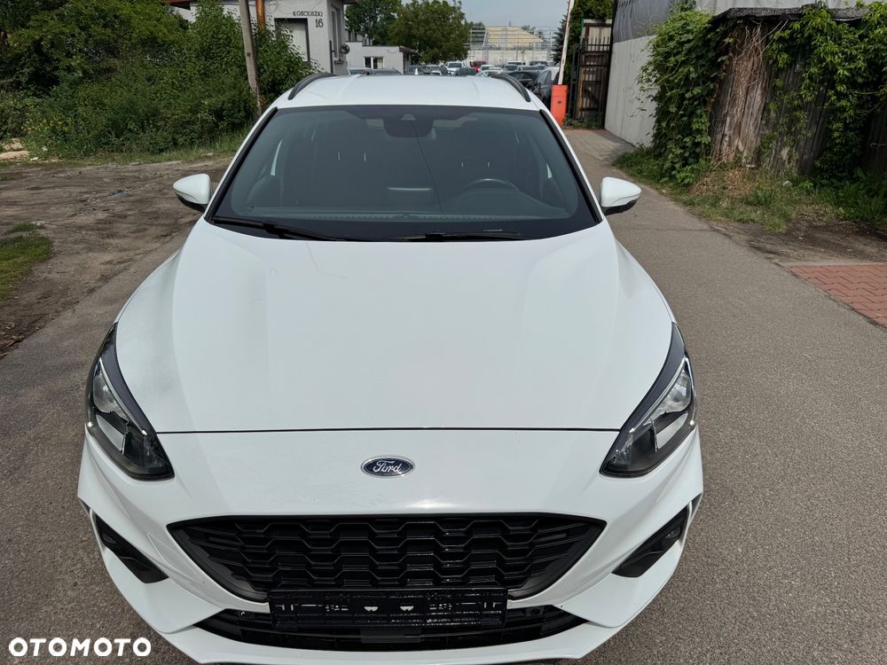 Ford Focus 1.5 EcoBlue Start-Stopp-System ST-LINE DESIGN - 11