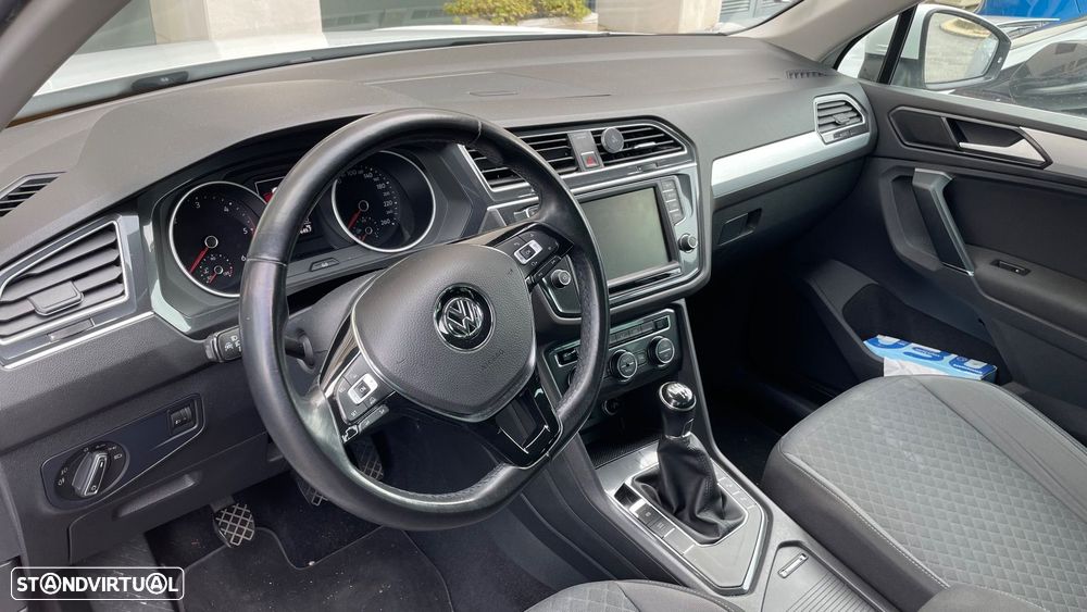 VW Tiguan 2.0 TDI Confortline - 7