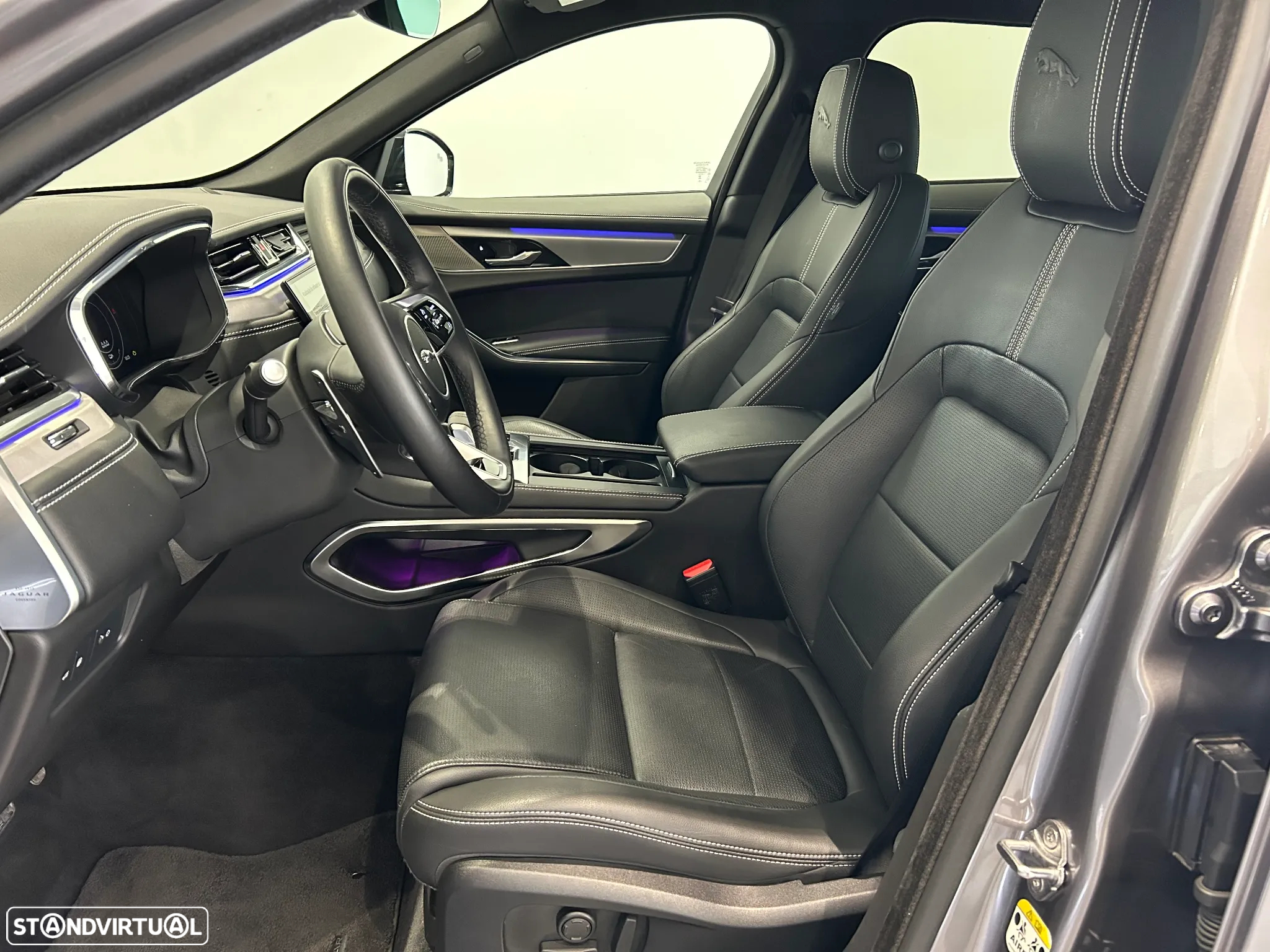 Jaguar F-Pace 2.0 P400e AWD R-Dynamic S - 5