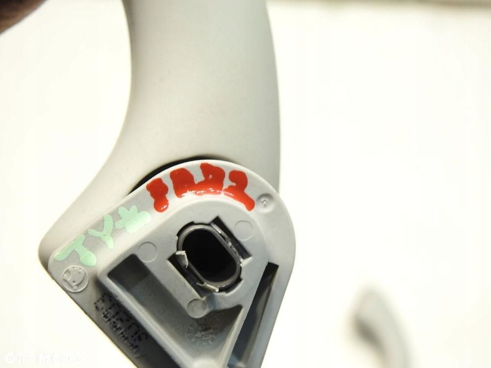 RĄCZKA UCHWYT PODSUFITKI PRZÓD SKODA FABIA II 6Y0857607 - 3