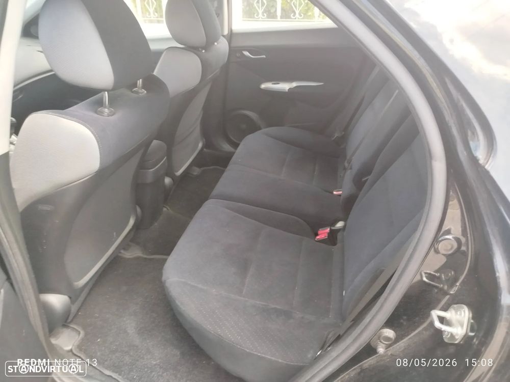 Honda Civic 1.4 Comfort - 4