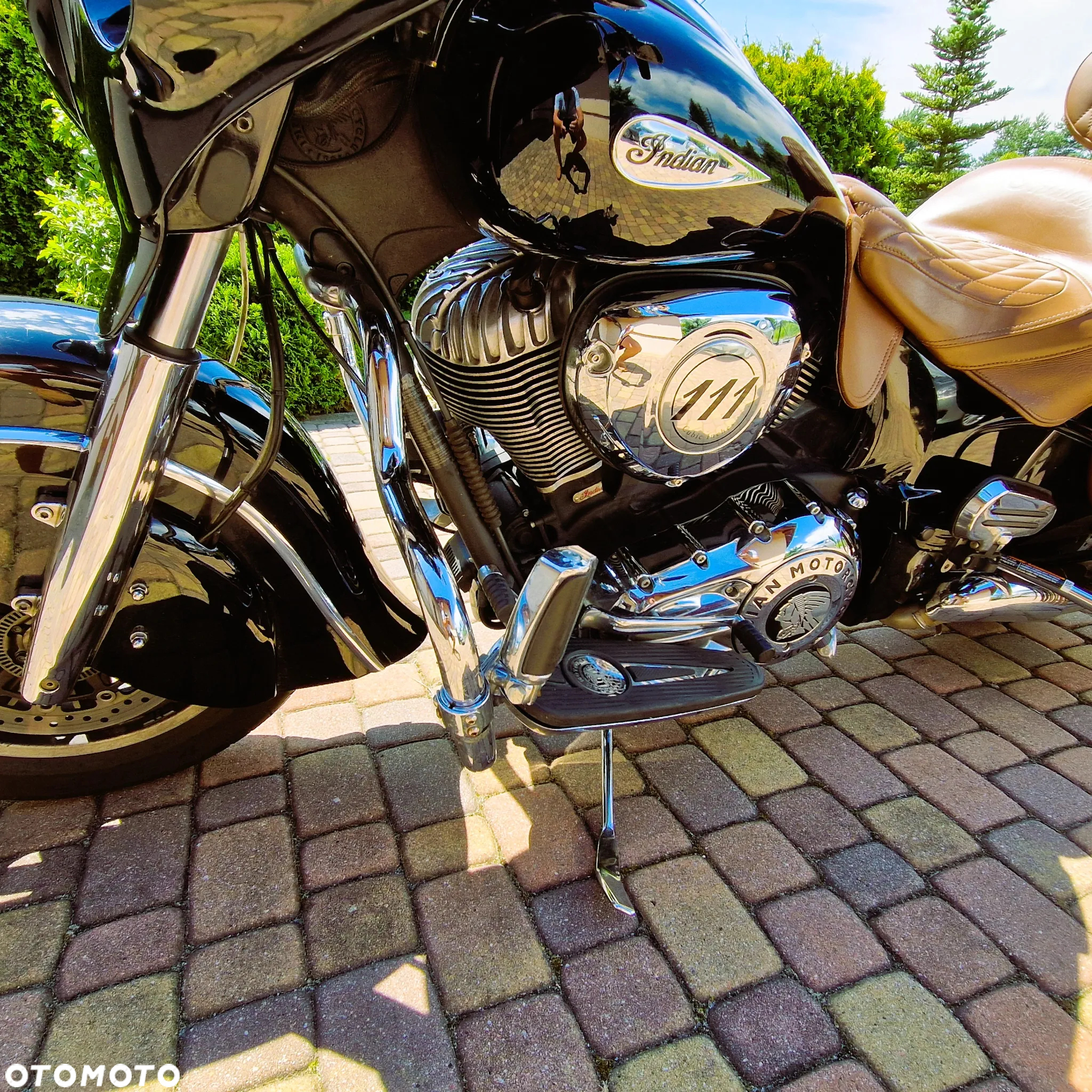 Indian Roadmaster - 8