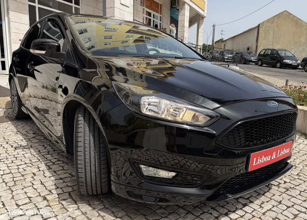 Ford Focus 1.5 TDCi ECOBlue ST-Line - 2