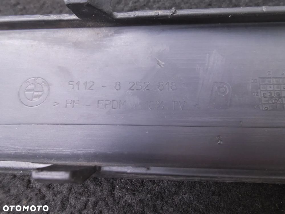 BMW E46 COMPACT LISTWA OCHRONNA ZDERZAKA TYLNEGO PRAWY TYŁ PRAWA TYLNA 8252818 - 5