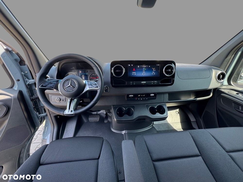 Mercedes-Benz Sprinter 319 CDI KA OM654 długi SELECT - 8