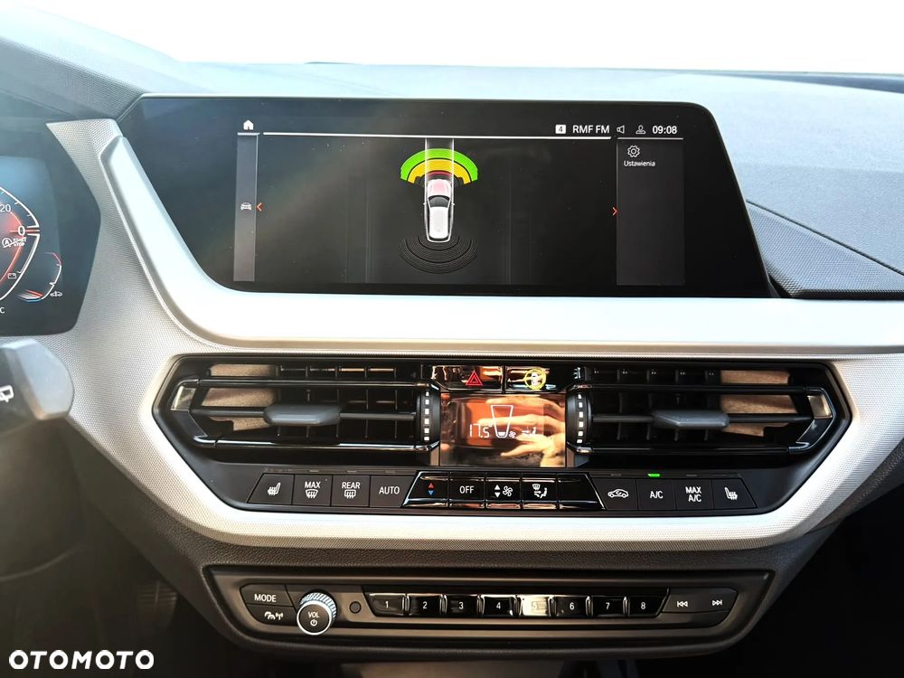 BMW Seria 1 118i - 17