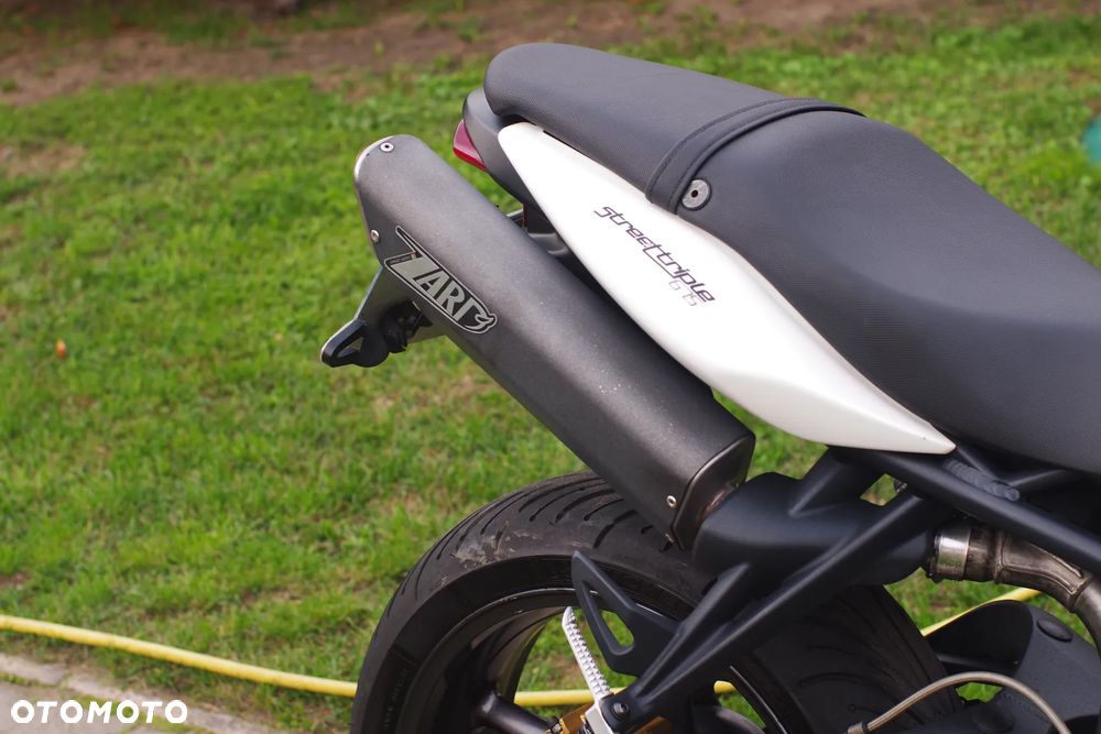 Triumph Street Triple - 7