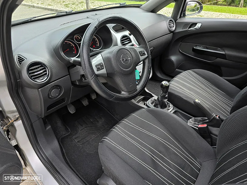 Opel Corsa 1.2 Enjoy - 10