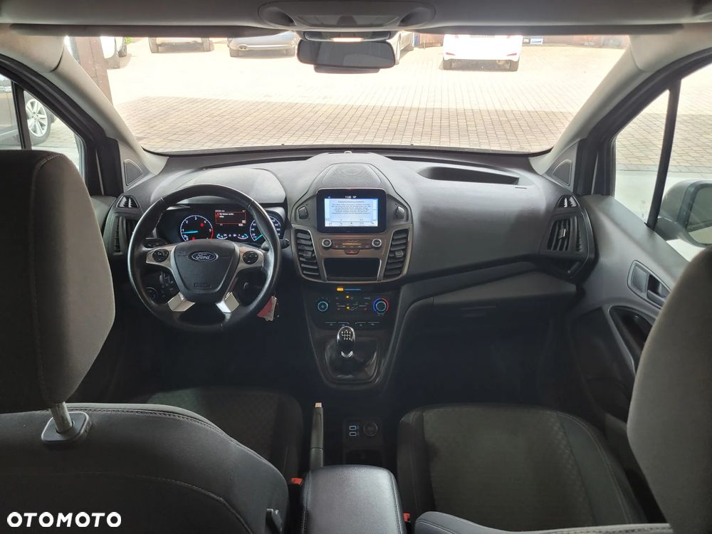Ford Transit Connect - 11