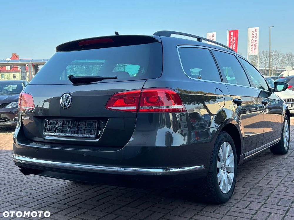 Volkswagen Passat - 9