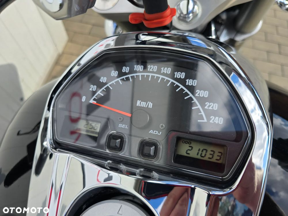 Suzuki Boulevard - 6