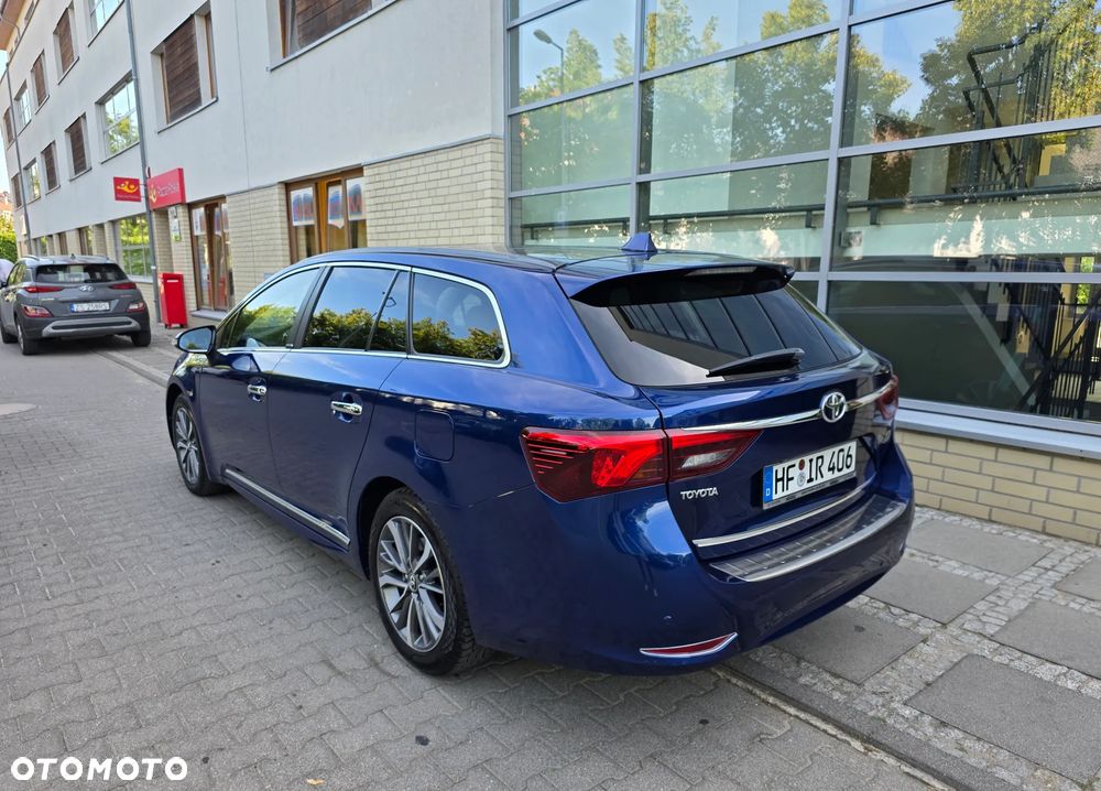 Toyota Avensis - 4