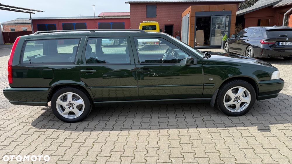 Volvo V70 2.5 - 4