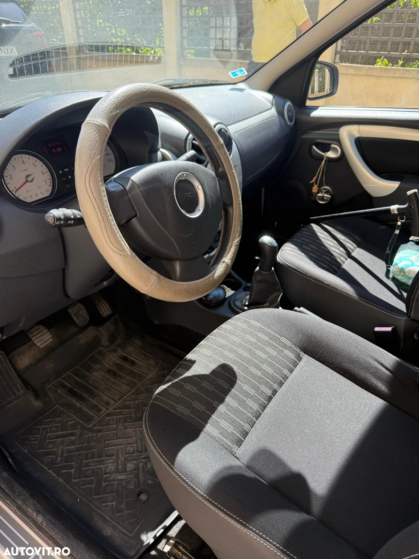 Dacia Logan 1.2 75CP GPL Laureate - 6