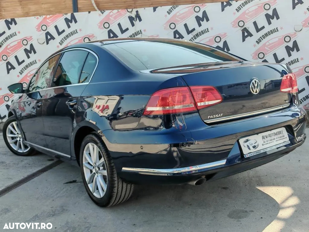 Volkswagen Passat - 10