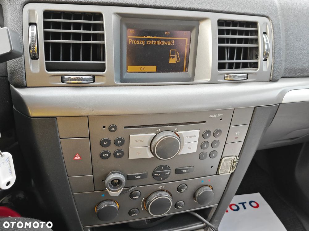 Opel Vectra 1.9 CDTI DPF Cosmo - 31