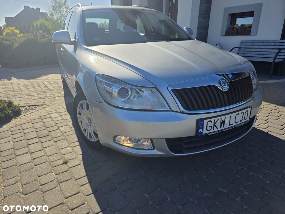 Skoda Octavia 1.6 TDI DPF Ambition - 14