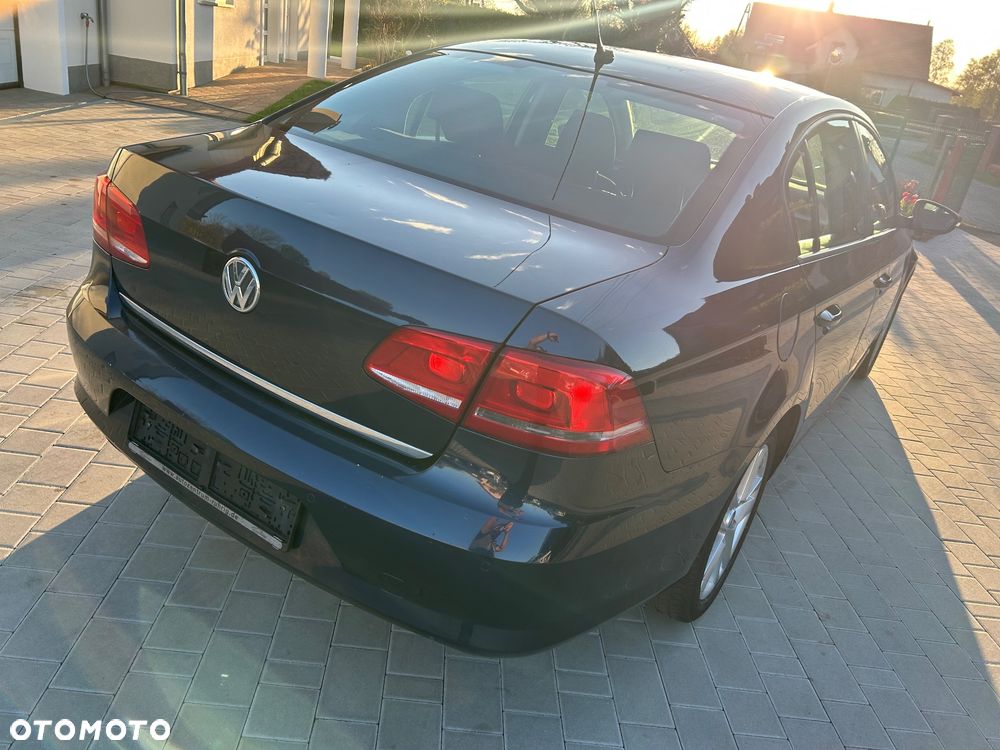 Volkswagen Passat 2.0 TDI DSG BlueMotion Technology Comfortline - 5
