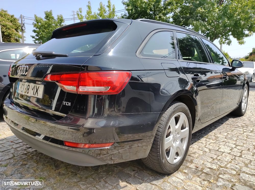 Audi A4 2.0 TDI S tronic design - 10
