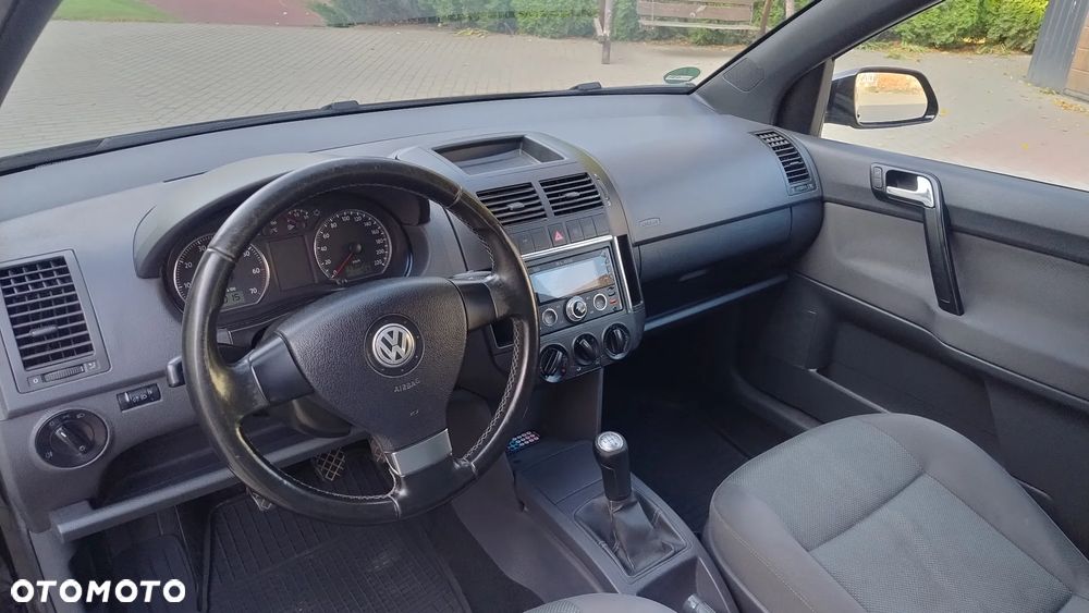 Volkswagen Polo - 18