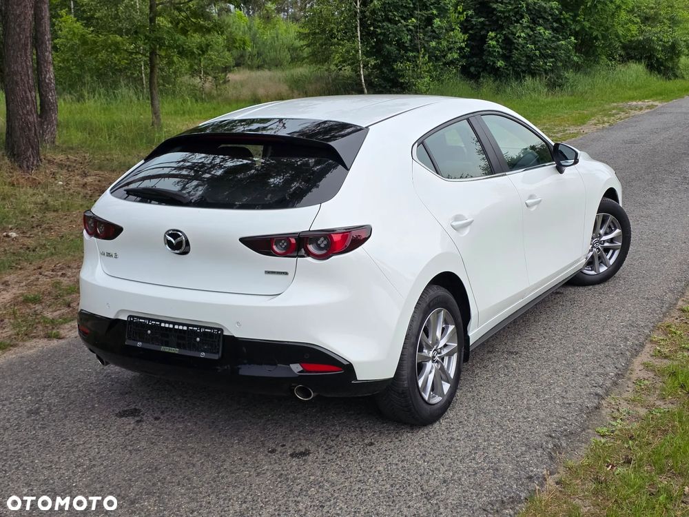 Mazda 3 e-SKYACTIV-G 2.0 M HYBRID - 11