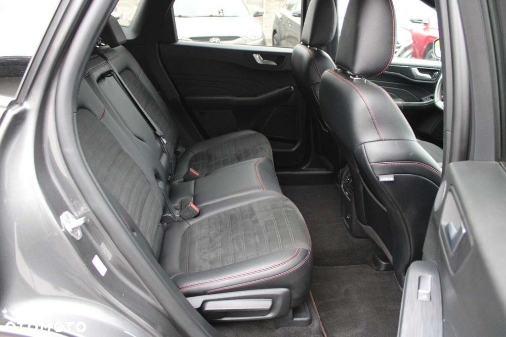 Ford Kuga - 27