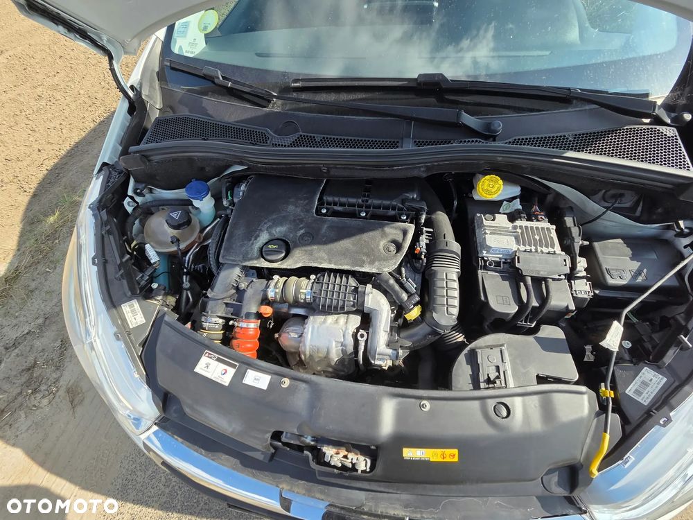 Peugeot 208 1.6 BlueHDi Active - 10