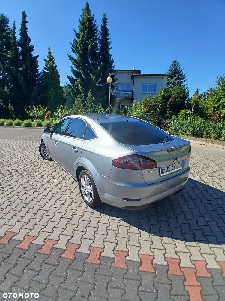 Ford Mondeo 1.8 TDCi Ghia - 4