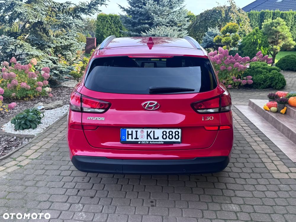 Hyundai i30 i30cw 1.4 Intro Edition - 3