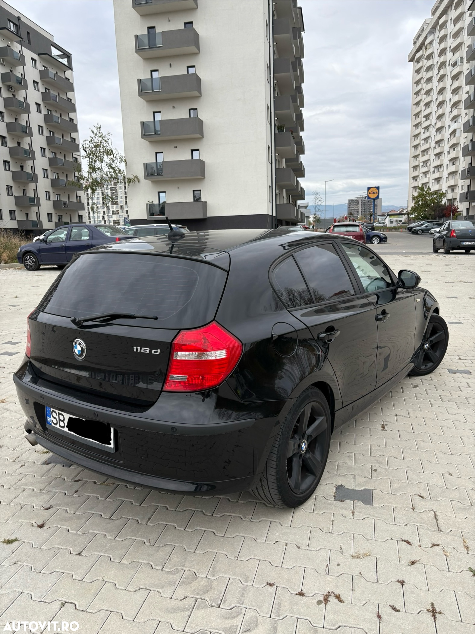 BMW Seria 1 116d - 4